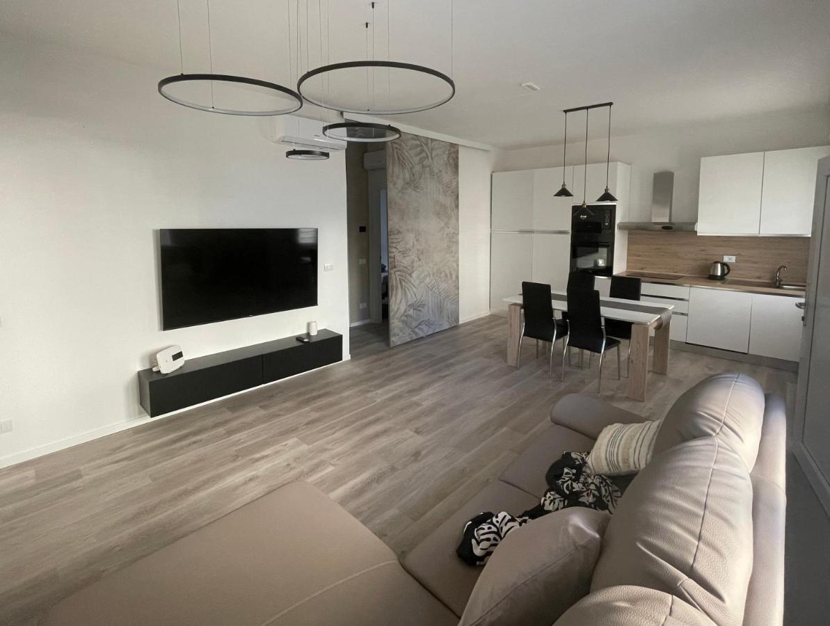Gigi House Appartamento Piazza Mazzini 300M Dal Mare Lido di Jesolo Kültér fotó